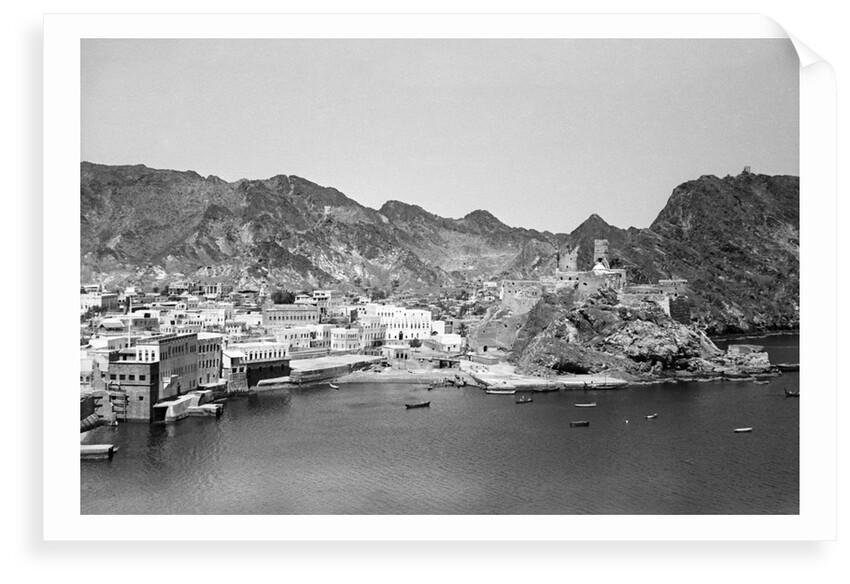 Muscat coastline by Alan Villiers