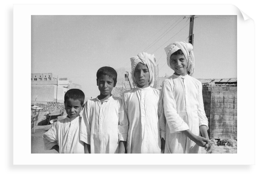 Kuwaiti boys by Alan Villiers