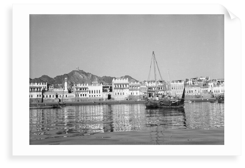 Mutrah waterfront by Alan Villiers