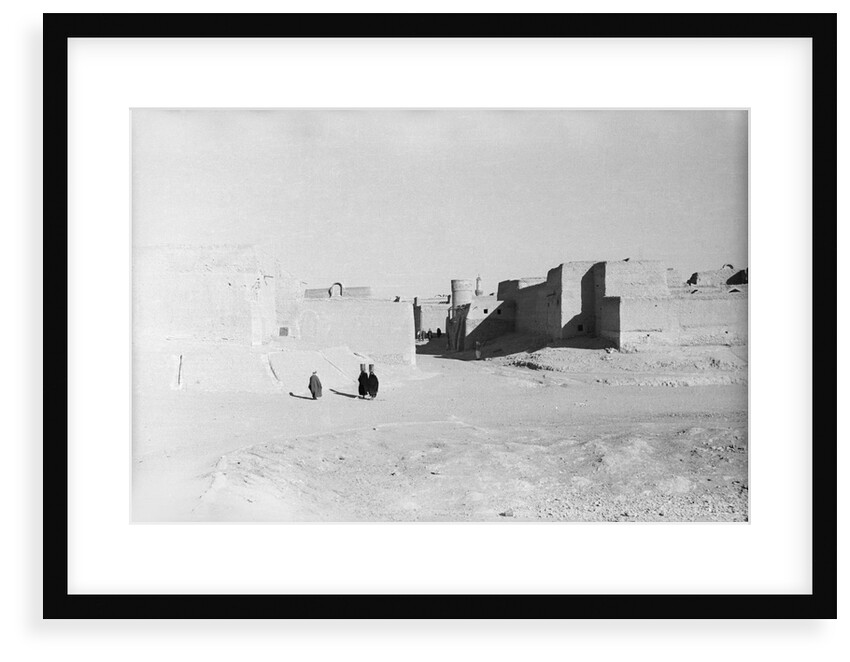 Scene inside the Kuwait City walls by Alan Villiers