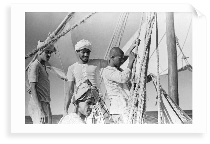 Captain and crew of the 'Sheikh Mansur' by Alan Villiers