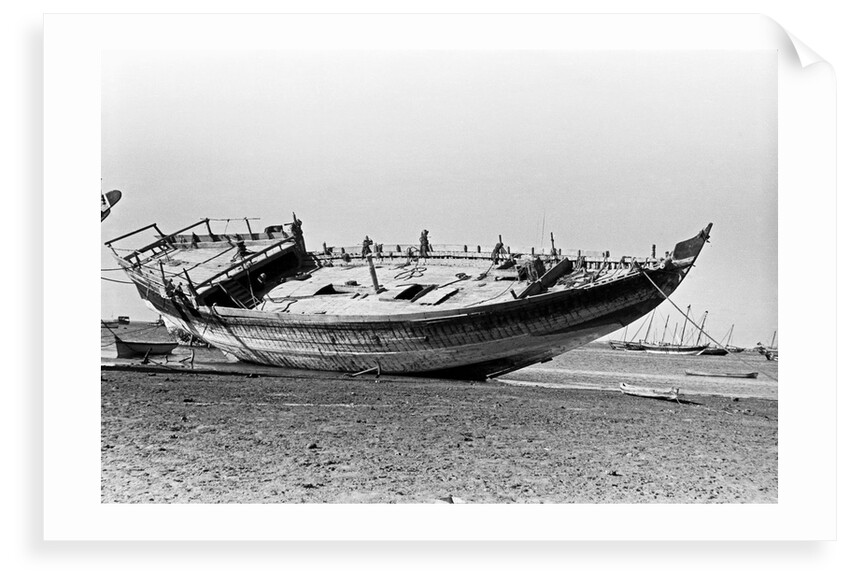 Decorated stern and deck hull of a large sambuk, beached at Aden by Alan Villiers