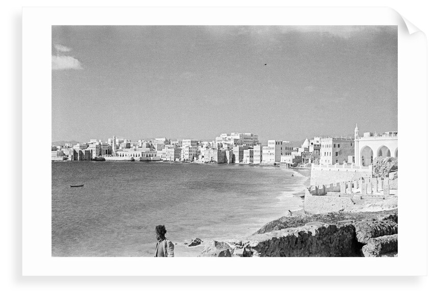 Mukalla shoreline by Alan Villiers