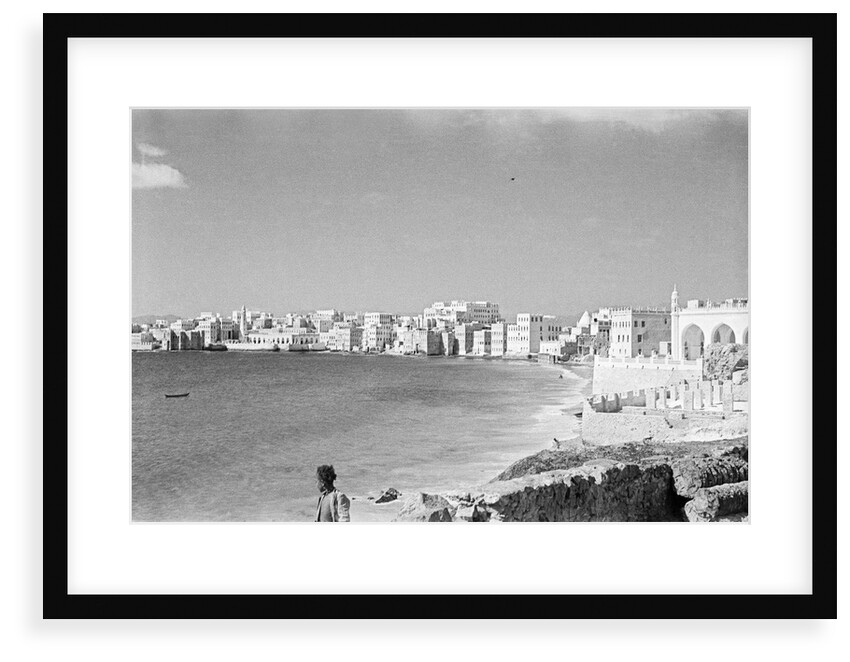 Mukalla shoreline by Alan Villiers