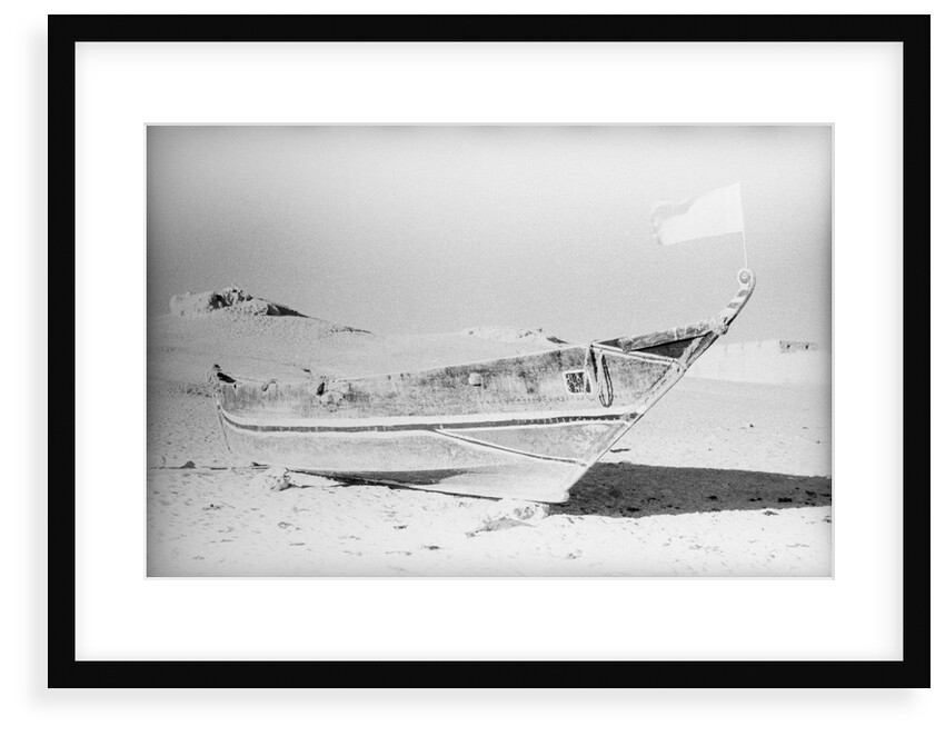 A sewn sambuk on the beach at Shihr by Alan Villiers