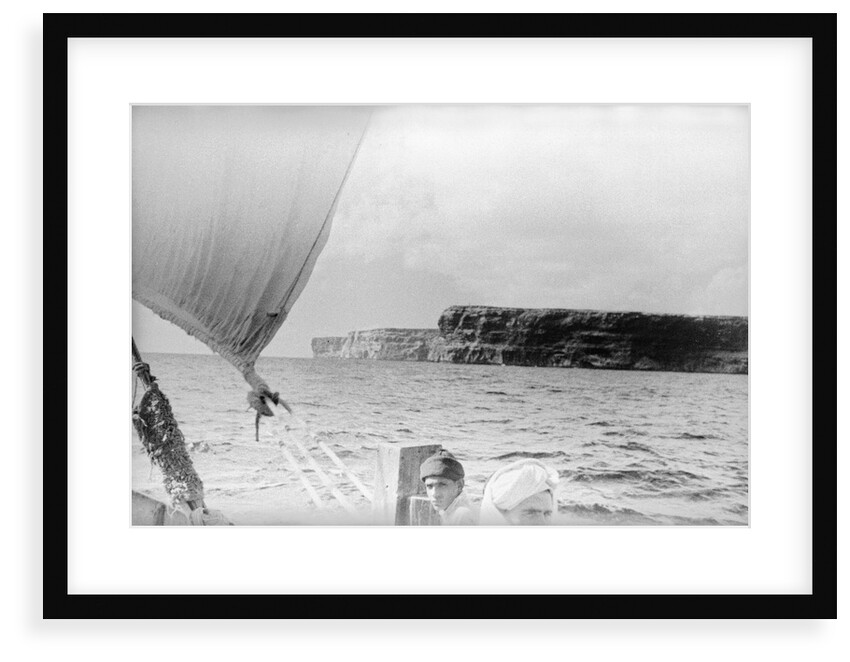 Ras Haifun coast by Alan Villiers