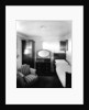 First Class stateroom on the 'Aquitania' (1914) by Bedford Lemere & Co.