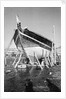 A zarook undertaking repairs on Ma'alla beach by Alan Villiers