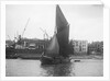 A spritsail barge under way off the Free Trade Wharves by Unknown