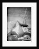 'Endurance' frozen in and forced out of the ice, during Ernest Shackleton's Imperial Trans-Antarctic Expedition of 1914-1917 by unknown