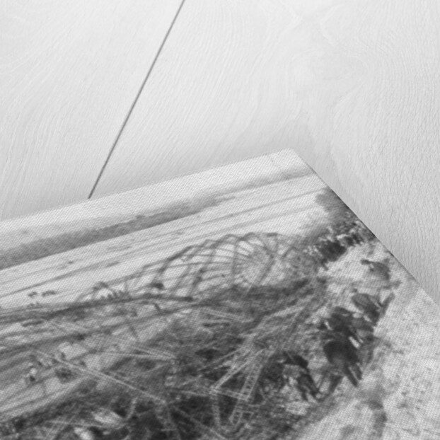 The carcass of Zeppelin LZ85 (L45) by Anonymous