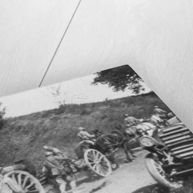 French artillery battery on the move, Chemin des Dames, France by Anonymous