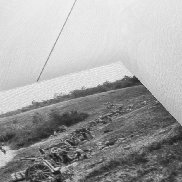 French 75th artillery battery, Aisne, France by Anonymous