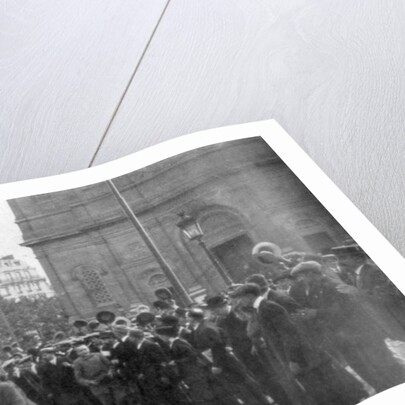 Mobilized French troops marching in Paris, France, August 1914 by Anonymous