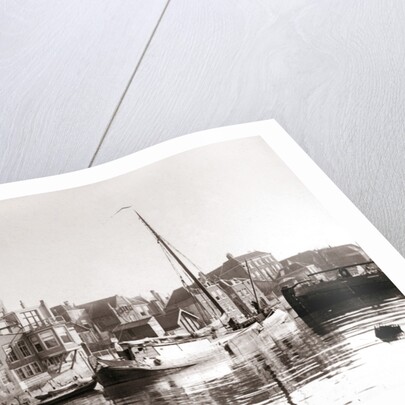 Canal boats, Dordrecht, Netherlands by James Batkin
