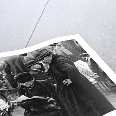 Stamp sellers in the Champs Elysees, Paris by Ernest Flammarion