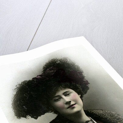 Lily Hanbury (1874-1908), English actress by Reinhold Thiele