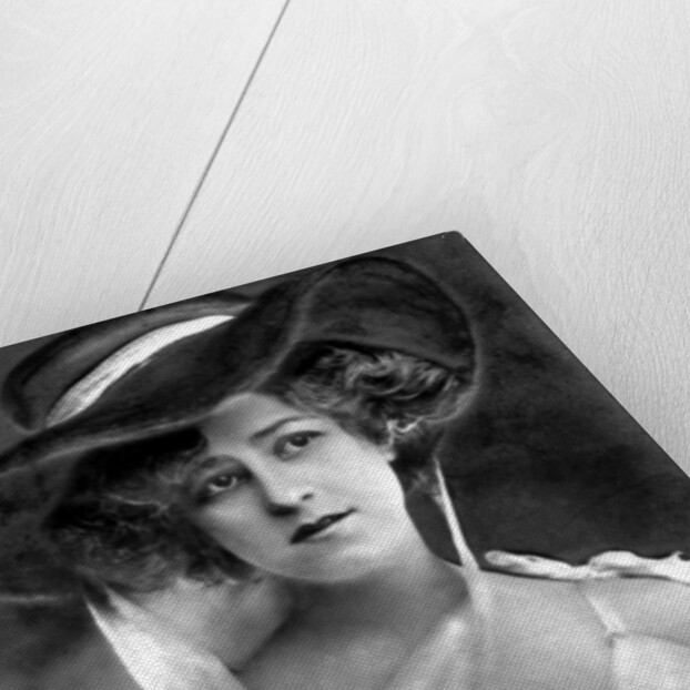 Gabrielle Ray (1883-1973), English actress by Anonymous