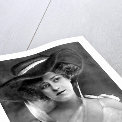 Gabrielle Ray (1883-1973), English actress by Anonymous