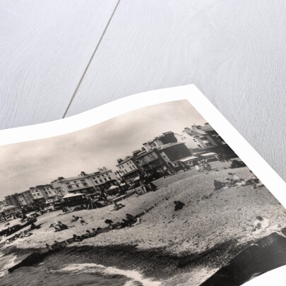 Beach, looking west, Worthing, Sussex by Anonymous
