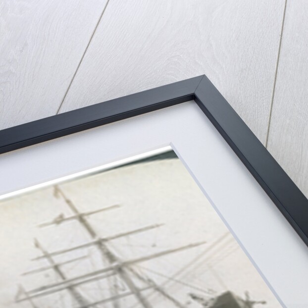 Greeting for newcomers on the pier alongside the Pacific Mail SS China by Underwood & Underwood