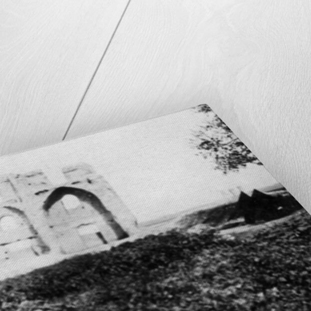 Old ruin on the banks of the Tigris River, Mosul, Mesopotamia by Anonymous