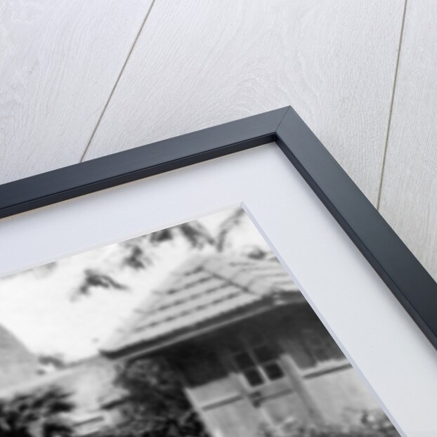 Elephant statue, Victoria Gardens, Bombay, India by Anonymous