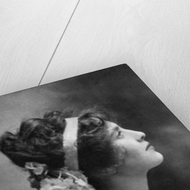 Iris Hoey by Anonymous