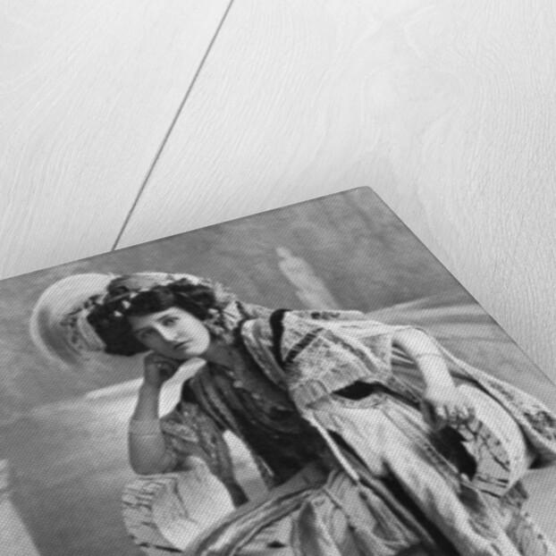 Elizabeth Firth by Foulsham and Banfield