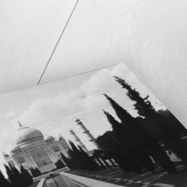 The Taj Mahal, Agra, India by Anonymous