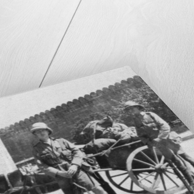 British army transport, Agra, India by Anonymous