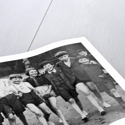A group of summer paddlers heading for the Serpentine, London by Anonymous
