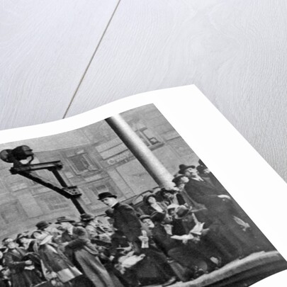 A bank holiday crowd waiting for a train to Margate, London by Anonymous