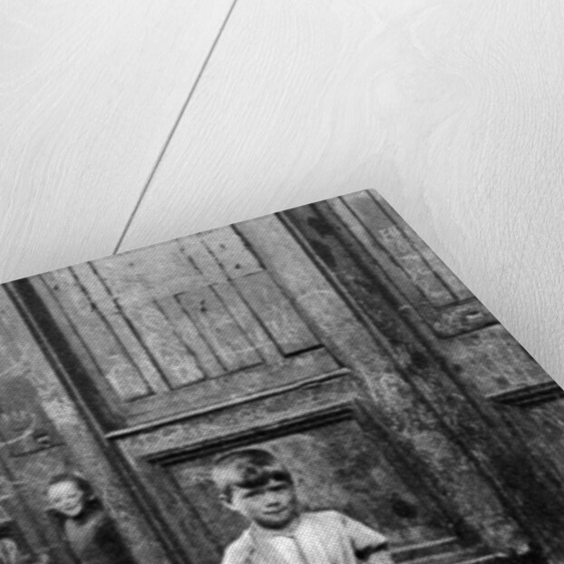 An East End child, London by Anonymous