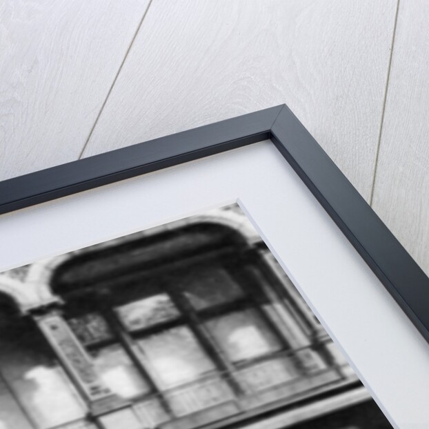London's smallest house by Anonymous
