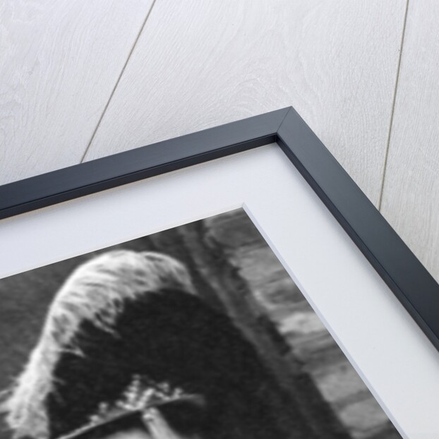 Pearly Queen and Pearly Prince, London by Hoppe