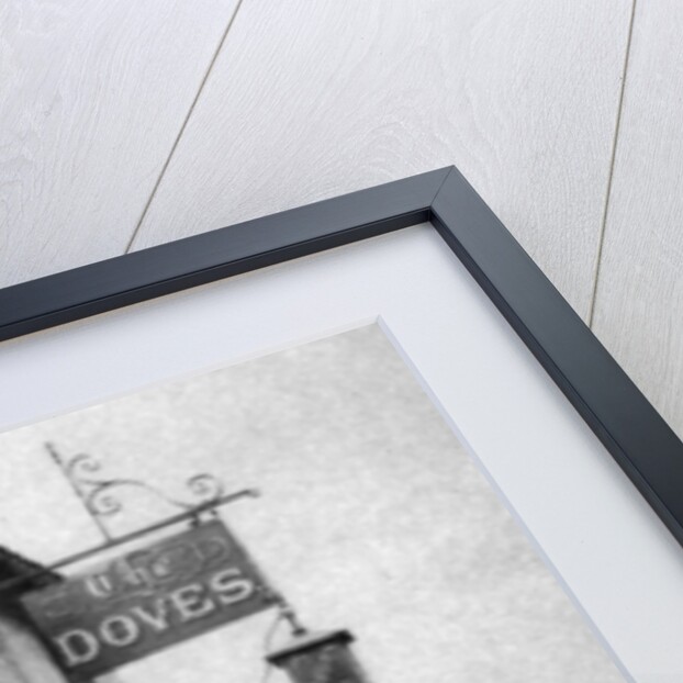 The Doves Inn, Chiswick, London by Anonymous