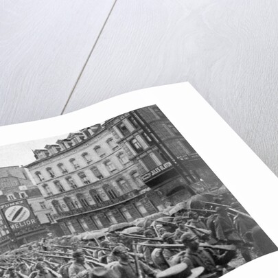 The German army marching through Brussels, First World War by Anonymous