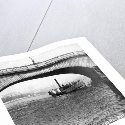 A steamer passing underneath Waterloo Bridge, London by Anonymous