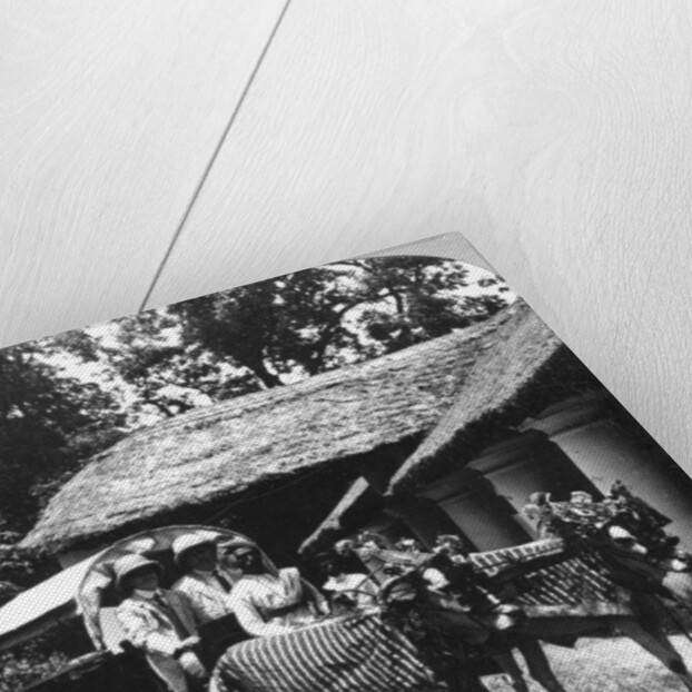 Leaving the dak bungalow for a 'bile-gharry', Belgaum district, southern India by Realistic Travels Publishers