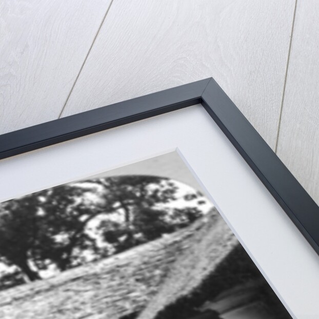 Leaving the dak bungalow for a 'bile-gharry', Belgaum district, southern India by Realistic Travels Publishers