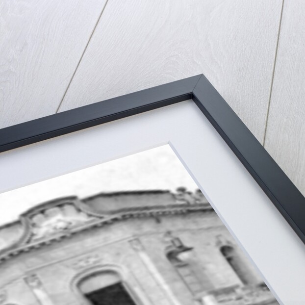 Gran Hotel de Londres, Bahia Blanca, Brazil by J Peuser