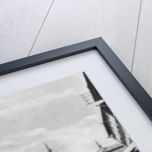 Juma Masjid, Bombay, India by Anonymous