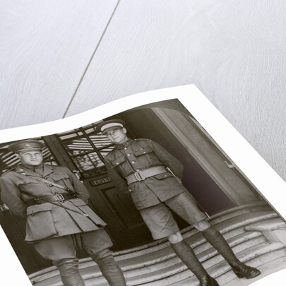 Captain MacDougall, DSO, and Cadet Mullin, two Canadian VCs, World War I by Realistic Travels Publishers