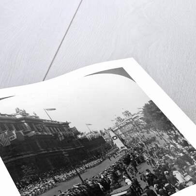 Indian troops saluting the Unknown Warrior at the Cenotaph, Whitehall, London by Realistic Travels Publishers