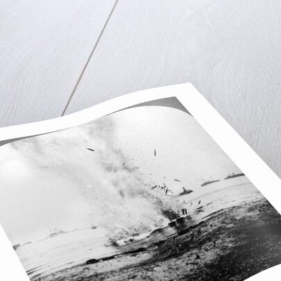 Trapped German submarine driven inshore and destroyed, World War I by Realistic Travels Publishers