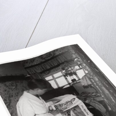 View of a passenger cabin on board Zeppelin LZ 127 'Graf Zeppelin' by Anonymous