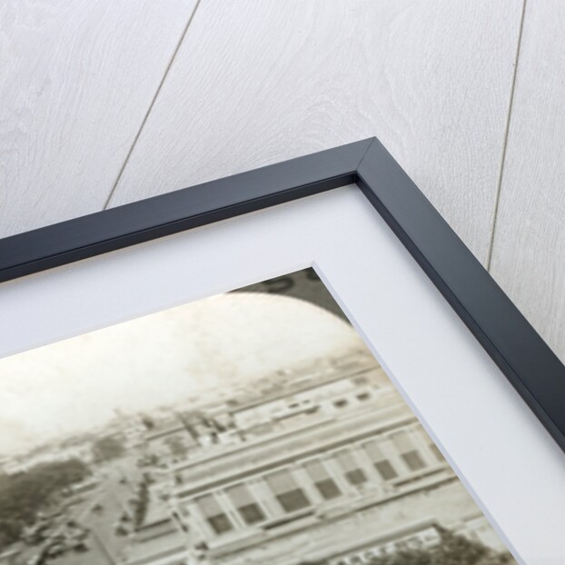 Chowringhee Road, Calcutta, India by Underwood & Underwood