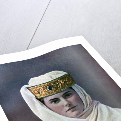 Lady's headdress by Anonymous