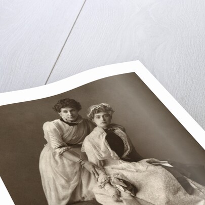 British actresses Eweretta Lawrence and Grace Otway in 'On Change' by Barraud